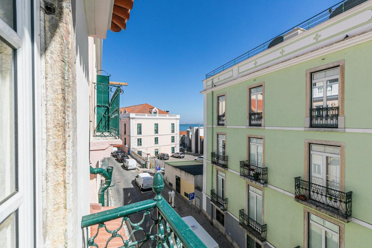 Moderno Apartamento Em Bairro Tipico Lisboeta Lissabon Exterior foto